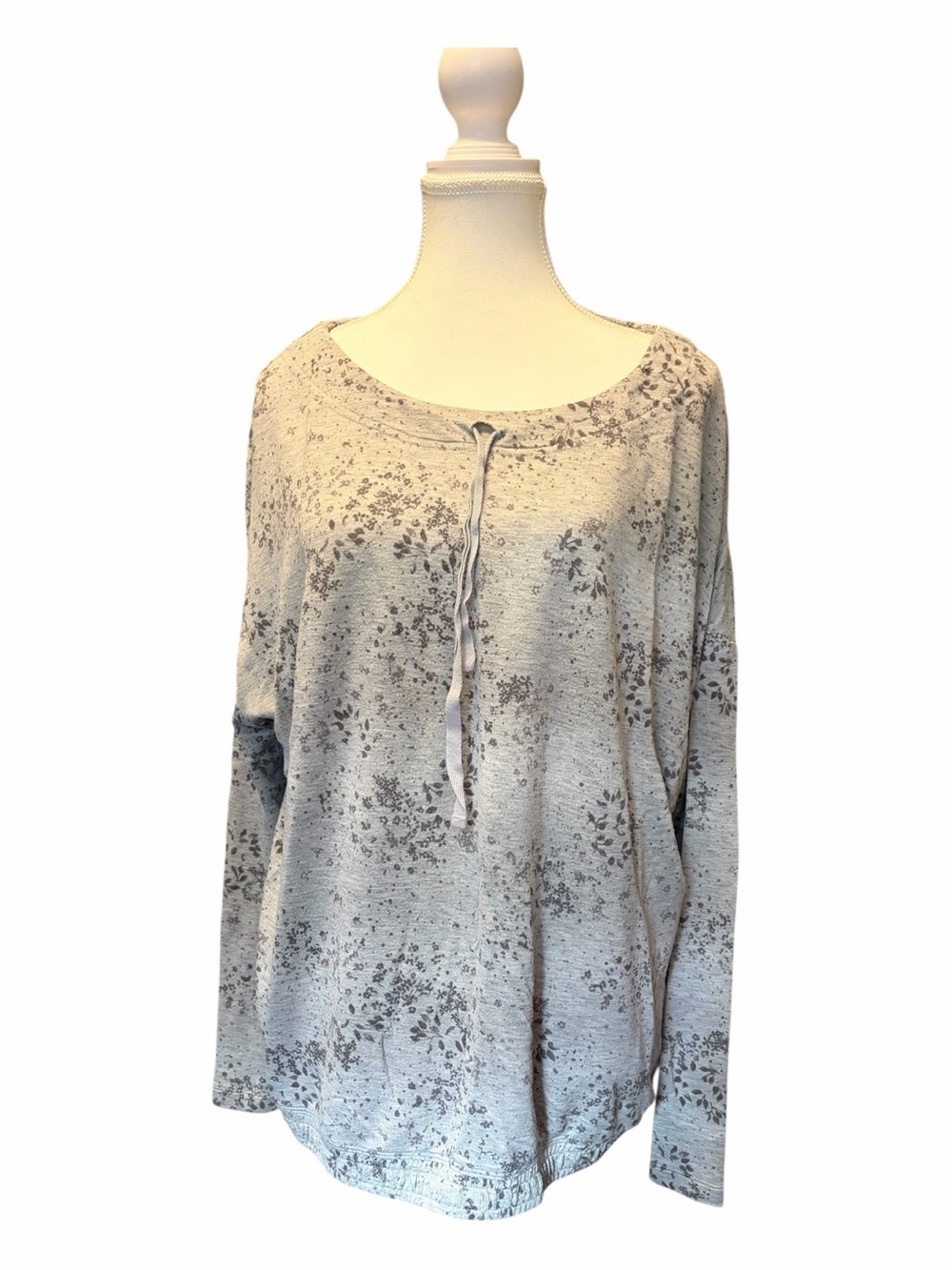 Light Gray Floral Tie-Neck Lighteright Sweatshirt